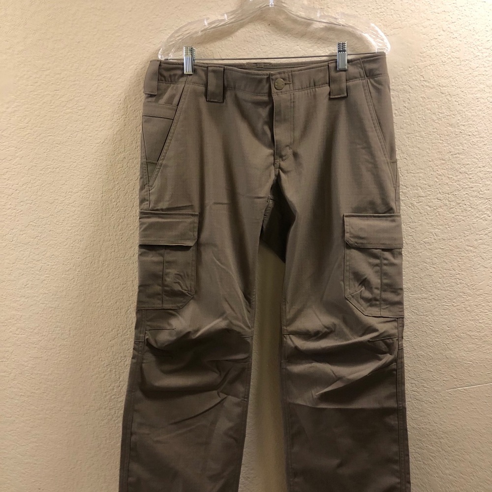 Woman’s UnderArmour Storm Tactical cargo pants